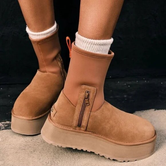 UGG Wheat Classic Dipper Winter Platform Boots. Sz 8 - Picture 1 of 10